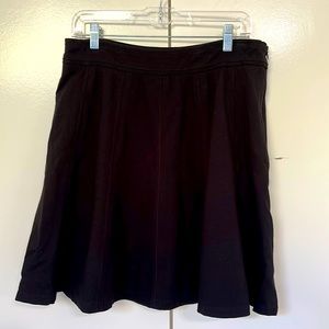 White House, Black market flare skirt with lining. Classic style zipper
